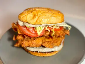 Pollo crispy doble con papas