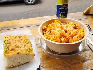 Pasta fresca + bebida