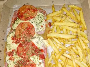 Milanesa napolitana con jamon