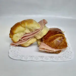 Medialunas jamón y queso unid