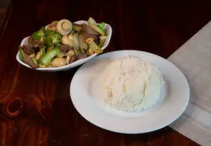 Carne con champiñones