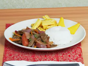 Salteado De Pollo