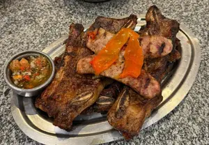 Asado con guarni p/compartir