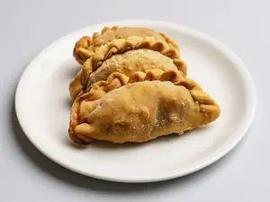 6 Empanadas De Carne