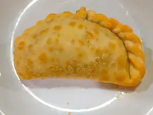 Empanada carne picante