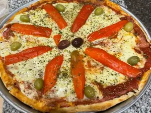 Chica jamón y morrón