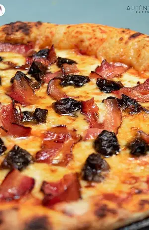 Pizza panceta y ciruela