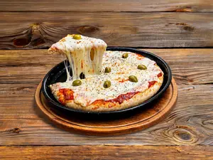 Pizza de mozzarella al molde