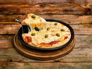 Pizza mozzarella doble