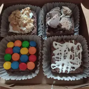 Cuadraditos de brownie x4