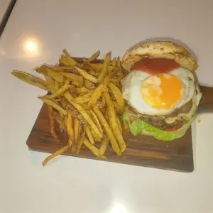 Hamburguesa 8 Doble Con Papas