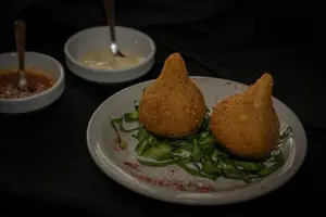 Coxinha (3 unidades)