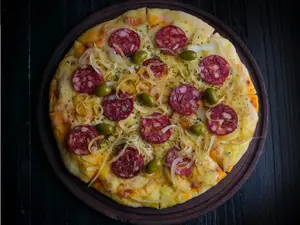Pizza calabresa