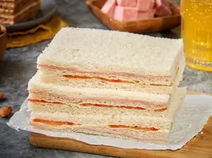 Miga jamón y tomate
