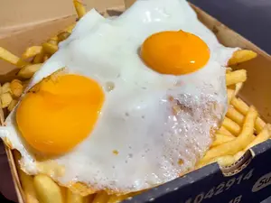 Fritas Con Huevo A Caballo
