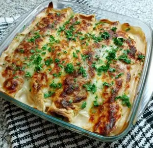 CANELONES A LA BOLOÑESA