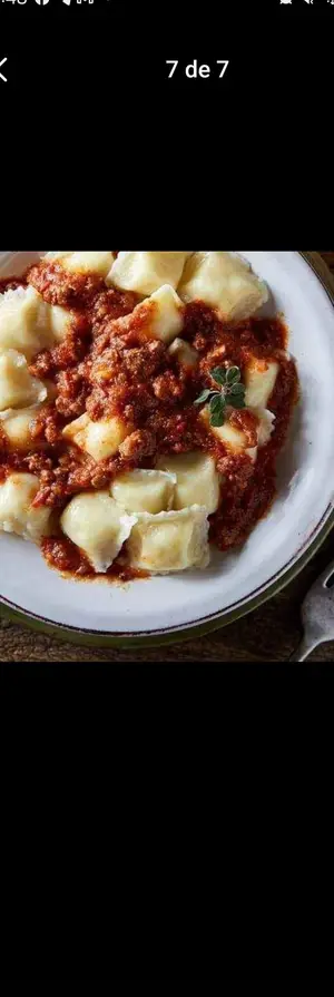 Ravioles Con Salsa Bolognesa