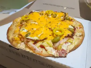 Pizza papas cheddar