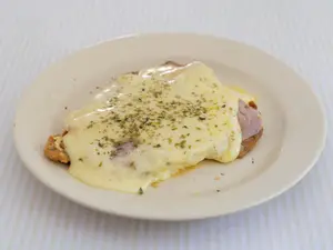 Milanesa napolitana c guarnic
