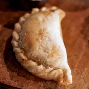 Empanada de jamón y queso