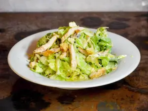 Ensalada cesar con pollo