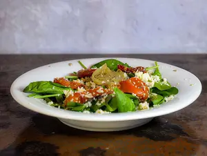 Ensalada verde y azul