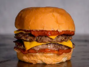 Hamburguesa payaso + papas