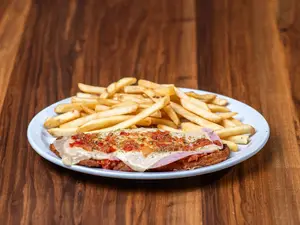Milanesa de pollo napolitana