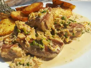 Arañita salsa verdeo + papas