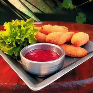 Chicken Fingers Bbq + Papas + Salsa