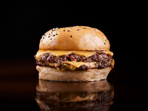 Hamburguesa doble cheddar