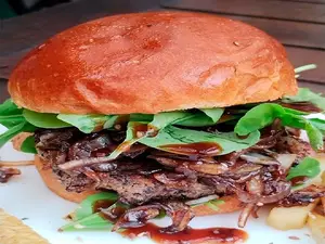 Hamburguesa vegana hongos