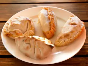 Pomo 4 empanadas a elección