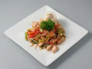 Wok de pollo