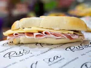 Bondiola y queso