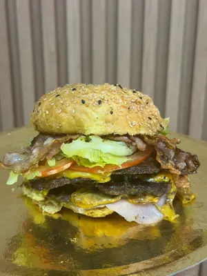 Hamburguesa Triple explosiva