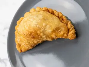 Empanada arg de carne picada