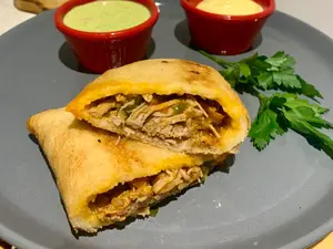 Empanada De Carne Mechada
