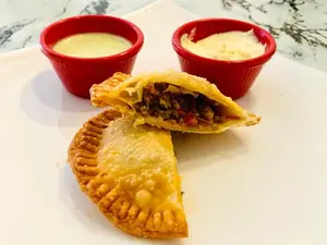 Pastel Frito De Carne Molida