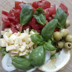 Ensalada Mediterranea
