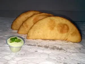 3 empanadas carne y queso