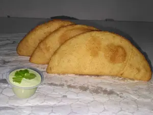 3 empanadas de jamón con queso