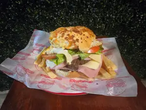 Hamburguesa completa d