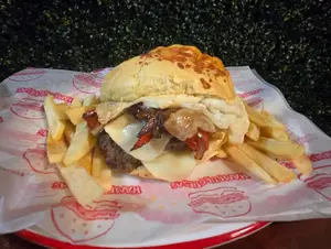 Hamburguesa la de morrón d
