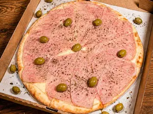 Pizza jamón