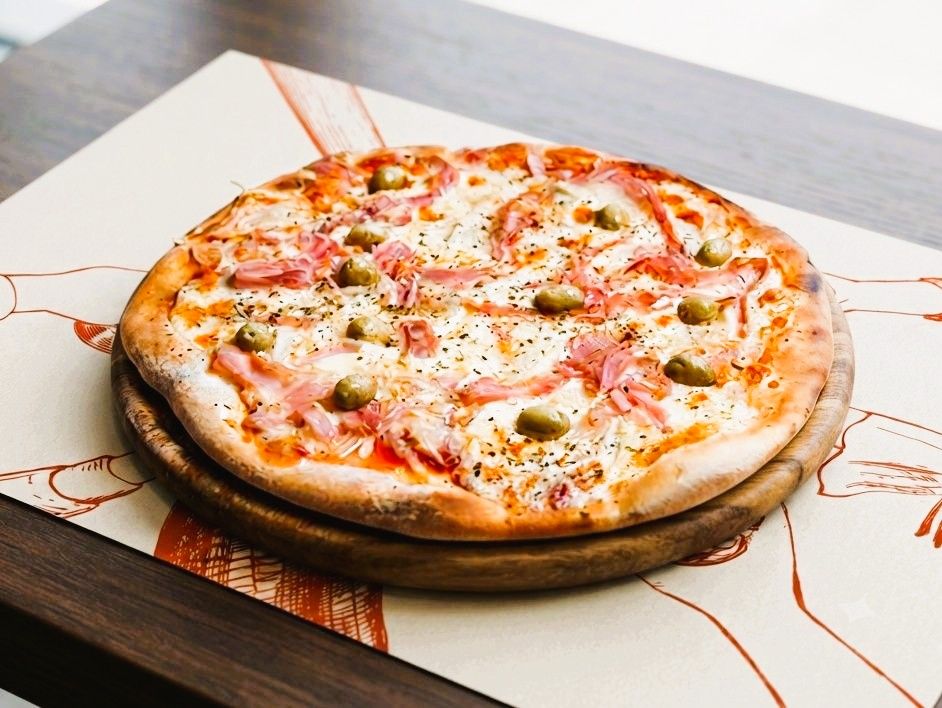 Safran Pizza Resto Cafe