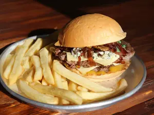 San Roque Simple + Papas