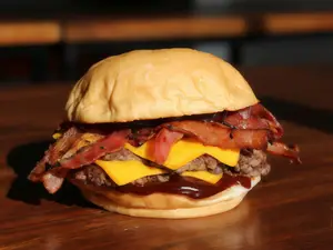 Bacon Simple + Papas