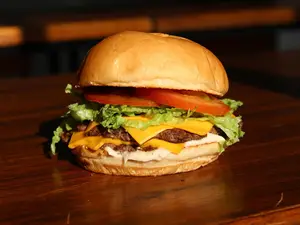 Clasica Doble + Papas