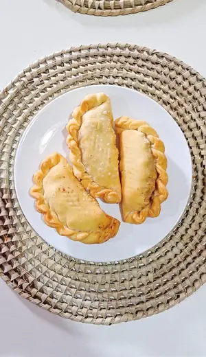 12 Empanadas De Carne Fritas